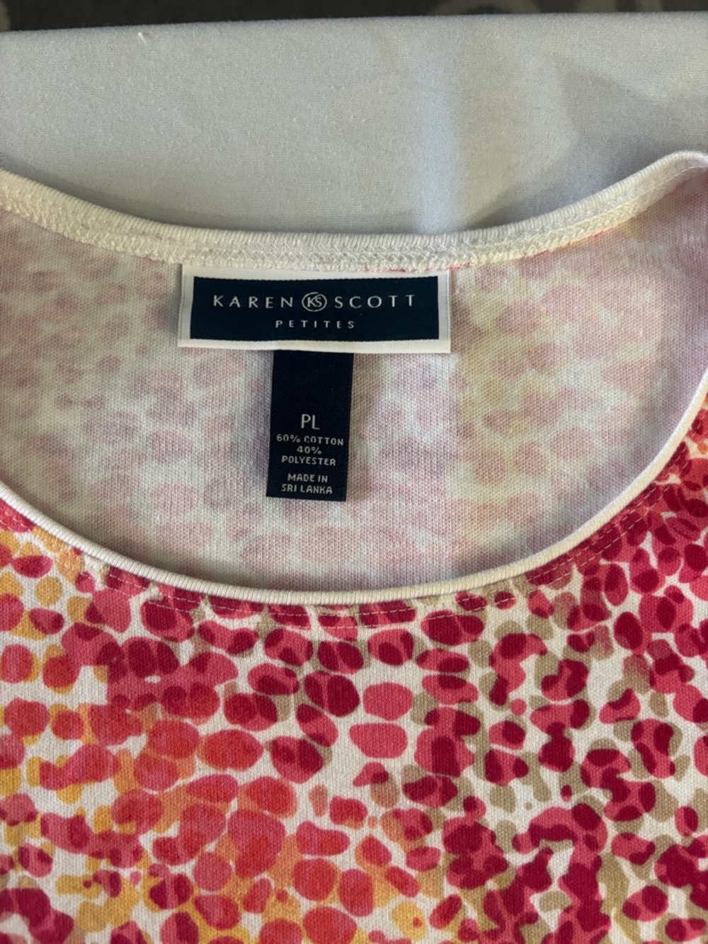 Karen Scott Short Sleeve Scoop Neck Tee in Pink Multi Dot Print - Picture 2 of 4
